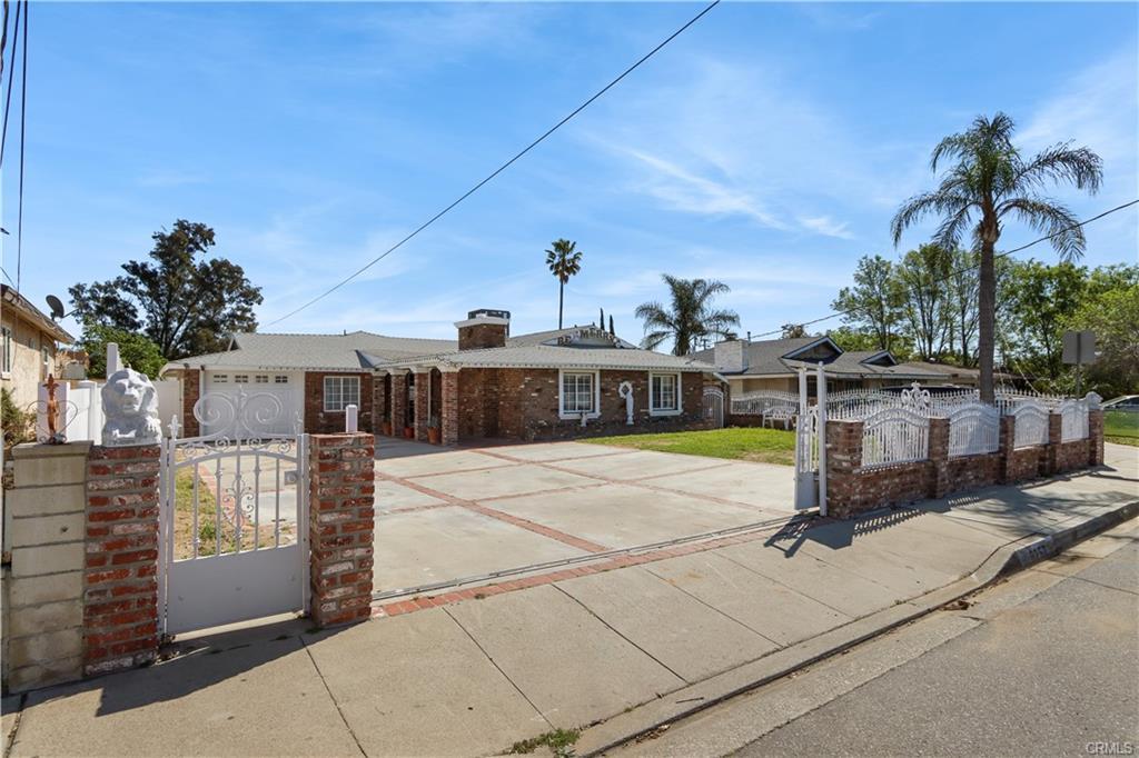 Palmetto Ave, Fontana, CA 92335