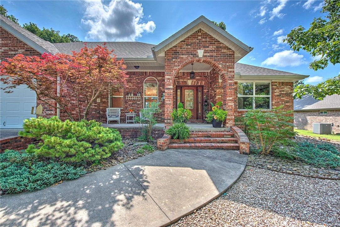 Kirk Ln, Bella Vista, AR 72715