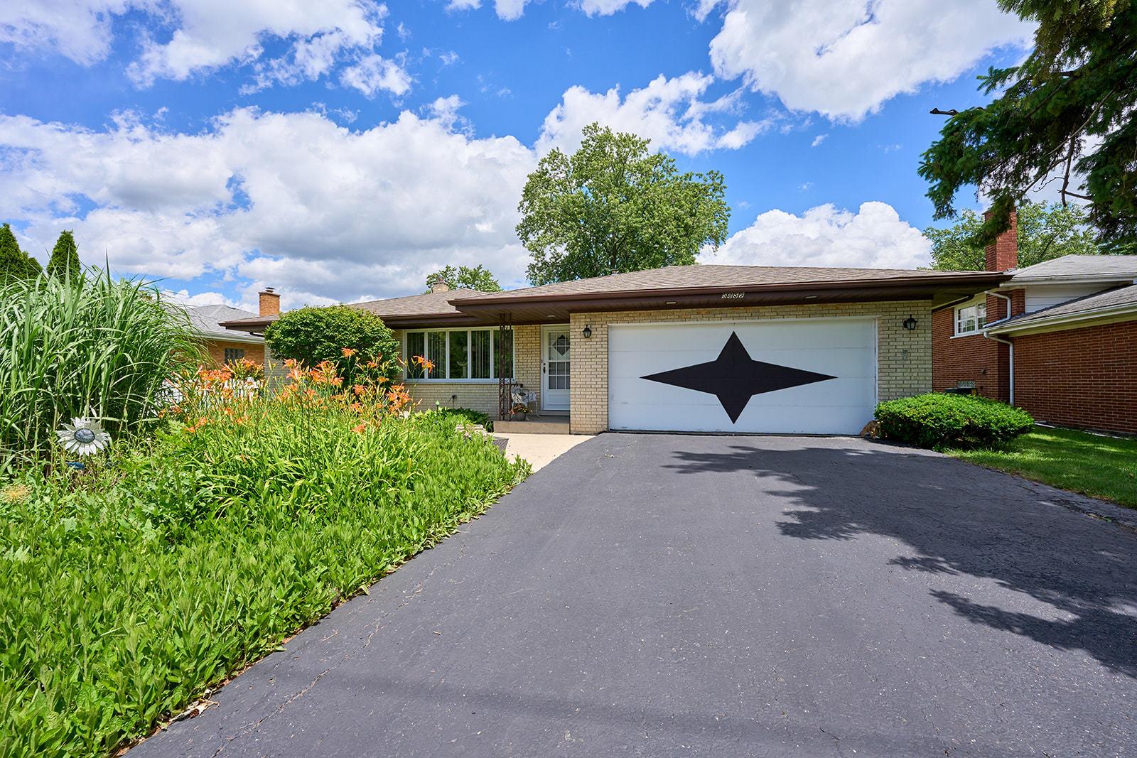 S Brainard Ave, Countryside, IL 60525