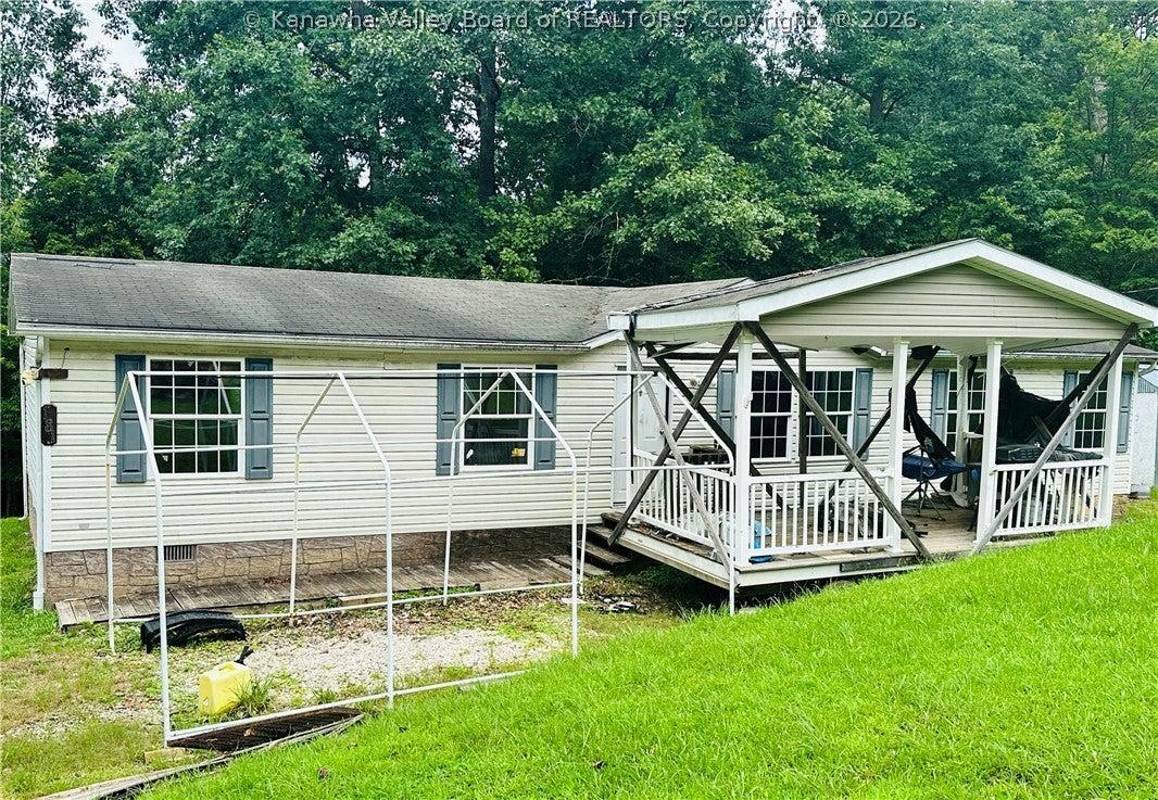 Fairview Dr, Charleston, WV 25312