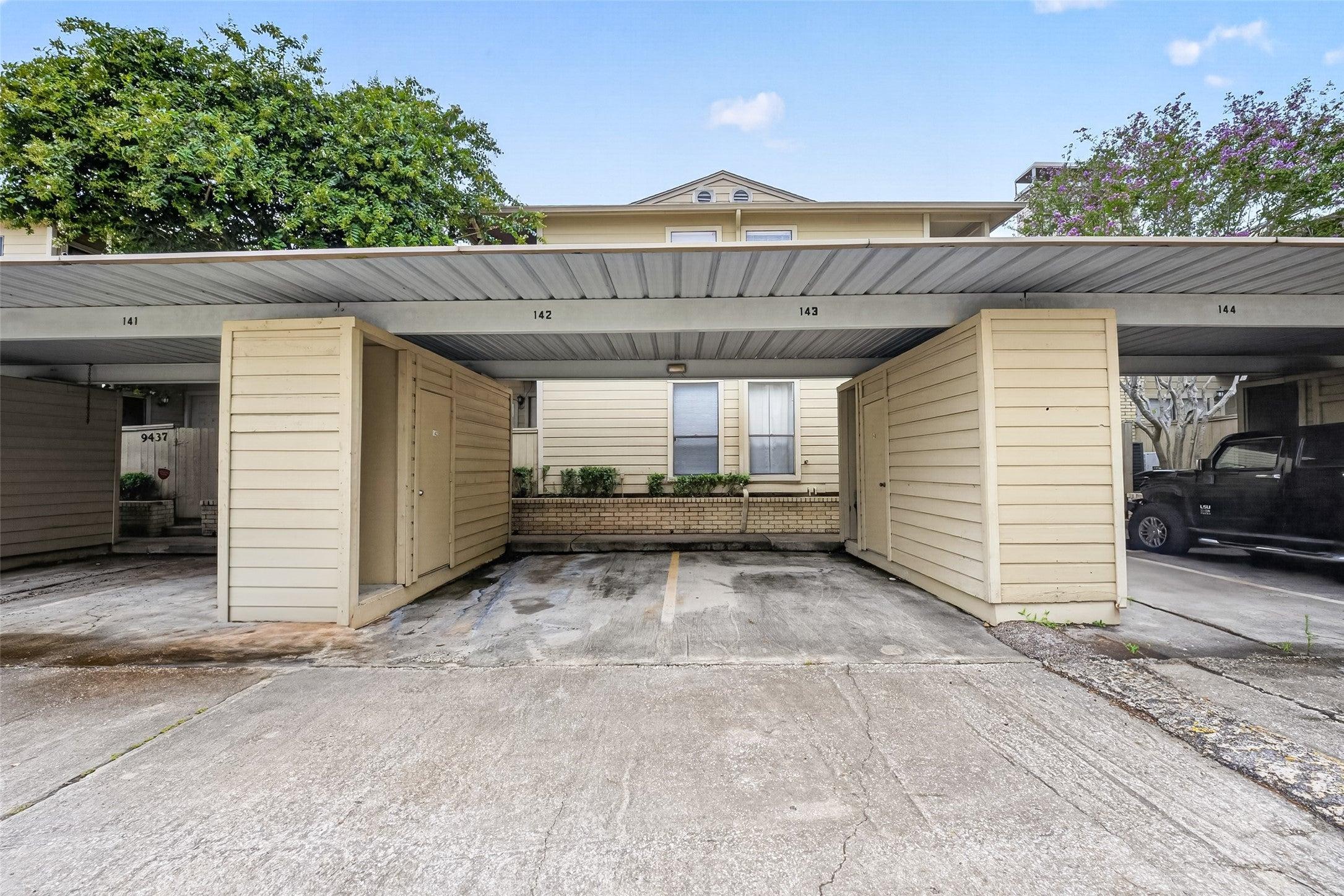Pagewood Ln, Houston, TX 77063
