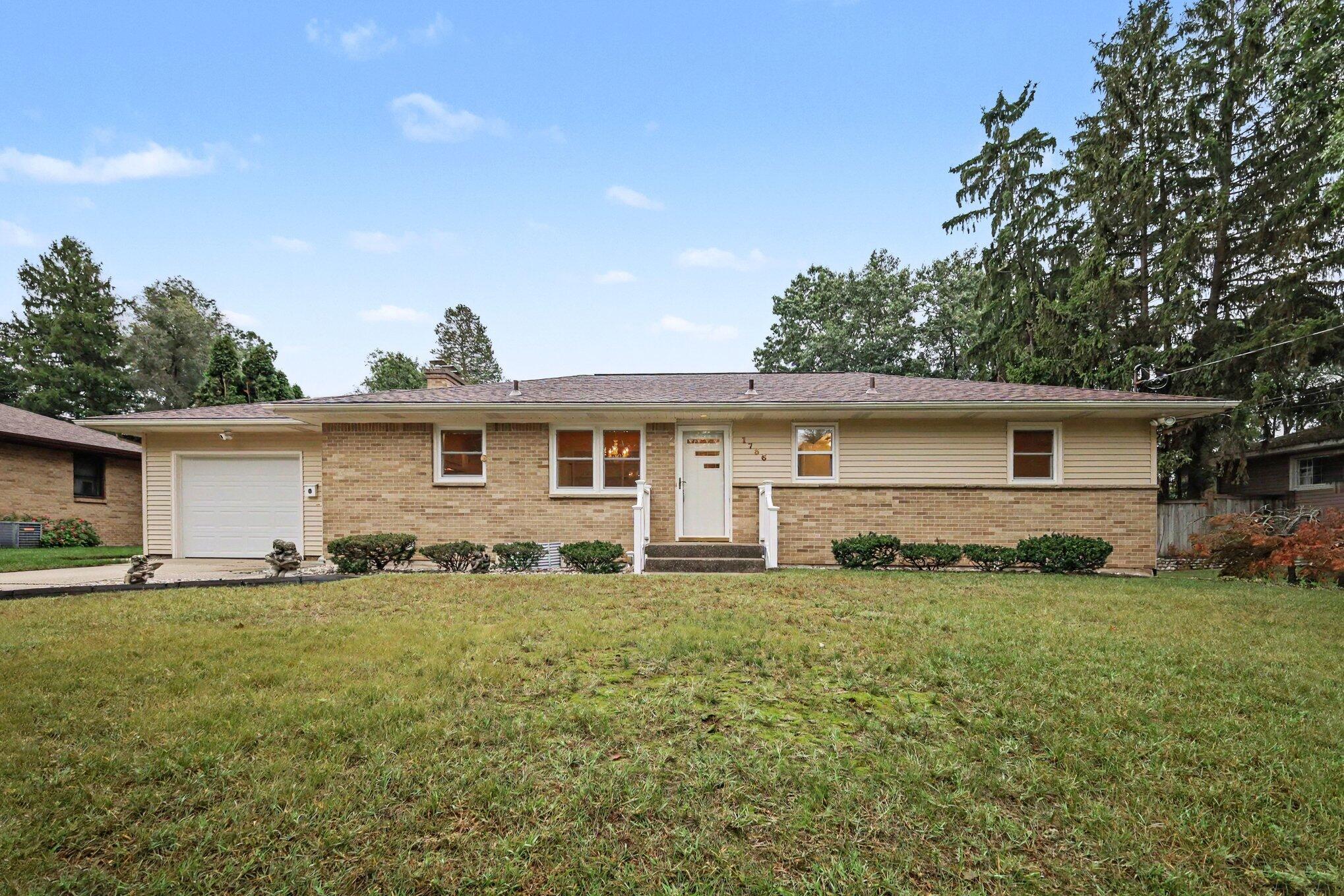 7th St Nw, Grand Rapids, MI 49504