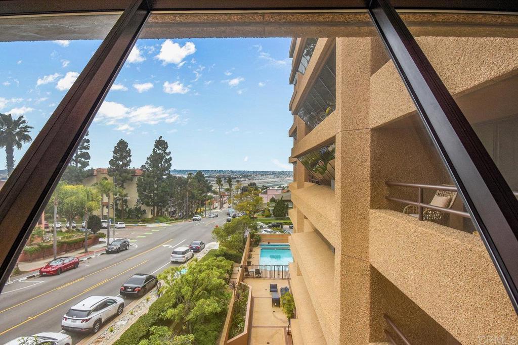 W Laurel St, San Diego, CA 92101