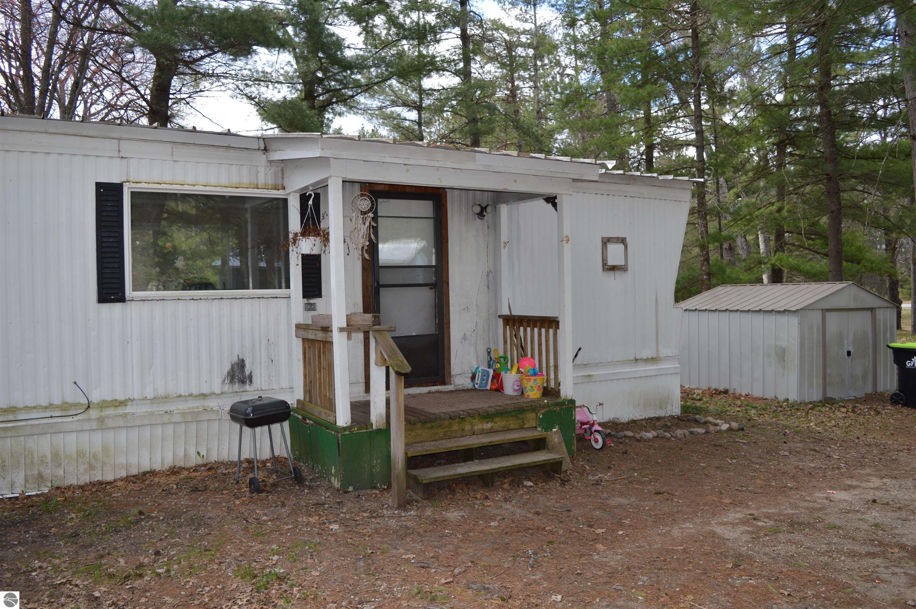M 72 E, Kalkaska, MI 49646
