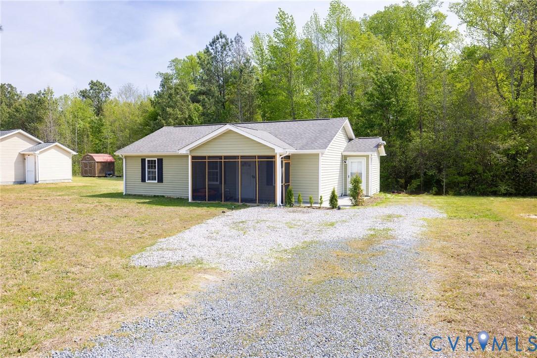 Horseshoe Rd, Jarratt, VA 23867