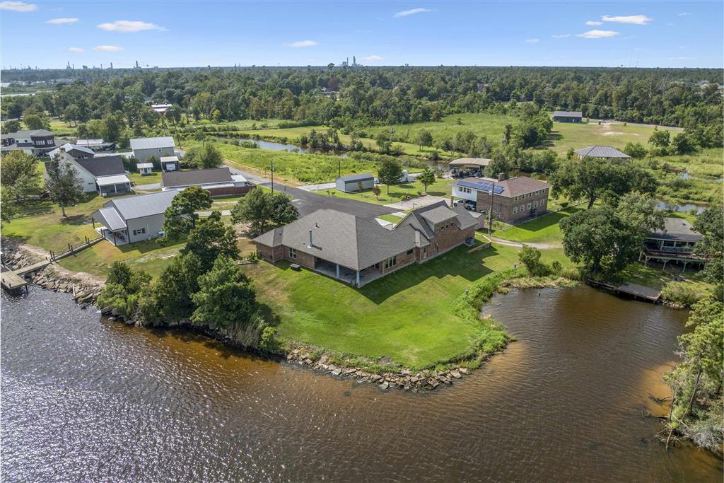 Bagdad Rd, Westlake, LA 70669