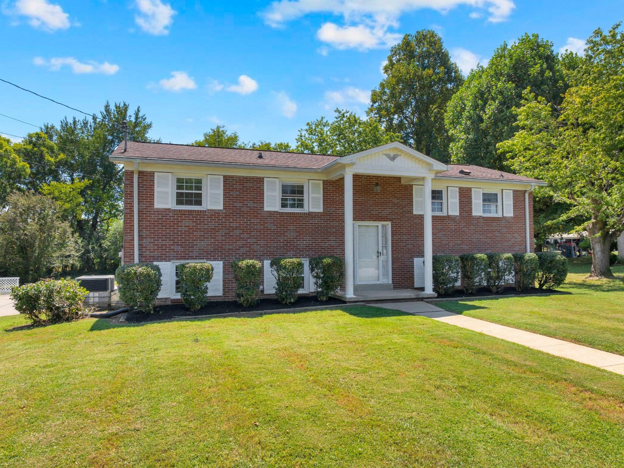 Cloverdale Rd, Shelbyville, TN 37160