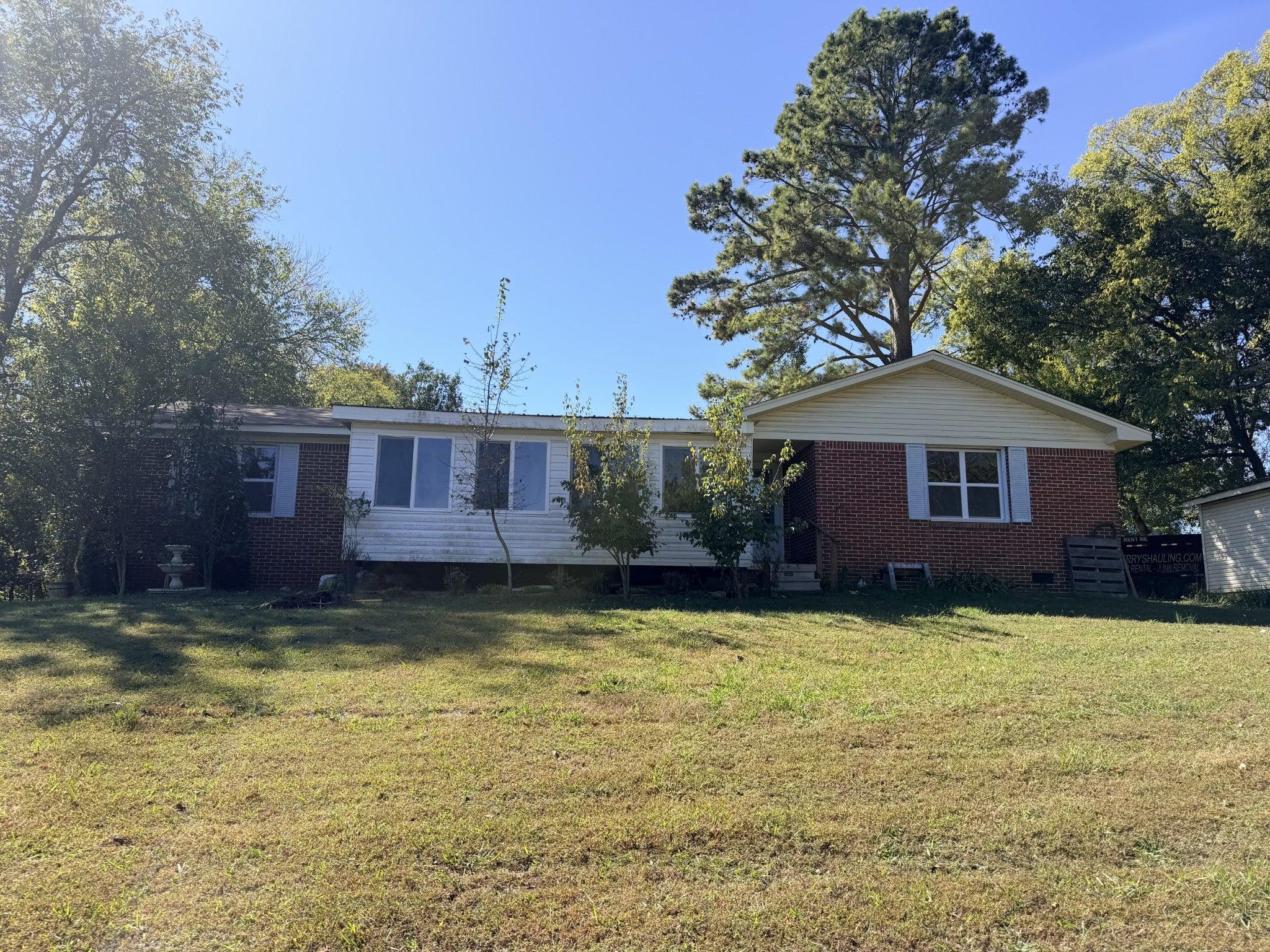 Sells St, Winchester, TN 37398