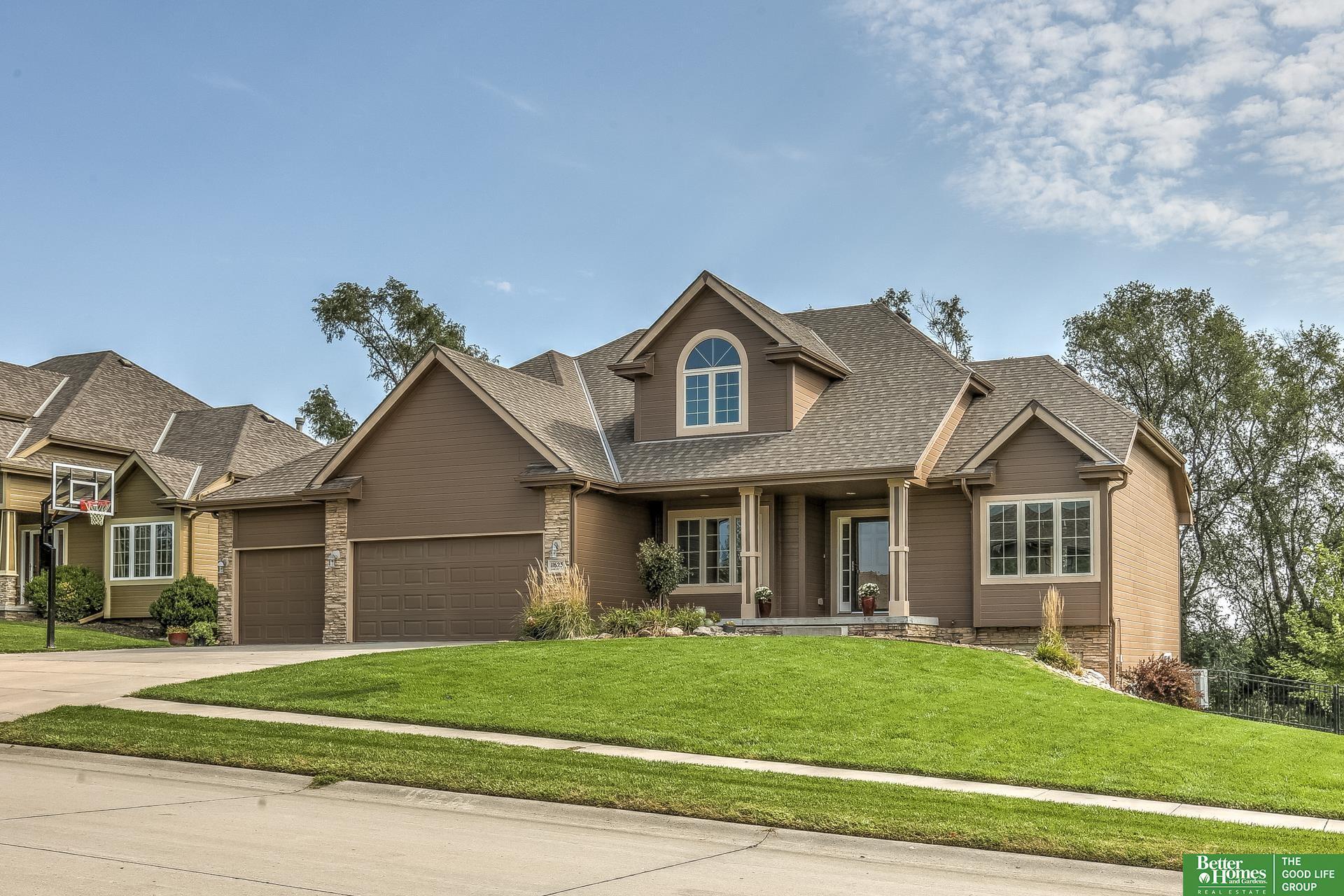 S 198th St, Gretna, NE 68028