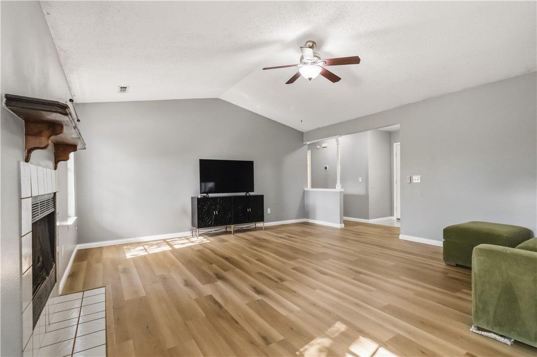 W Mulberry St, Fayetteville, AR 72704