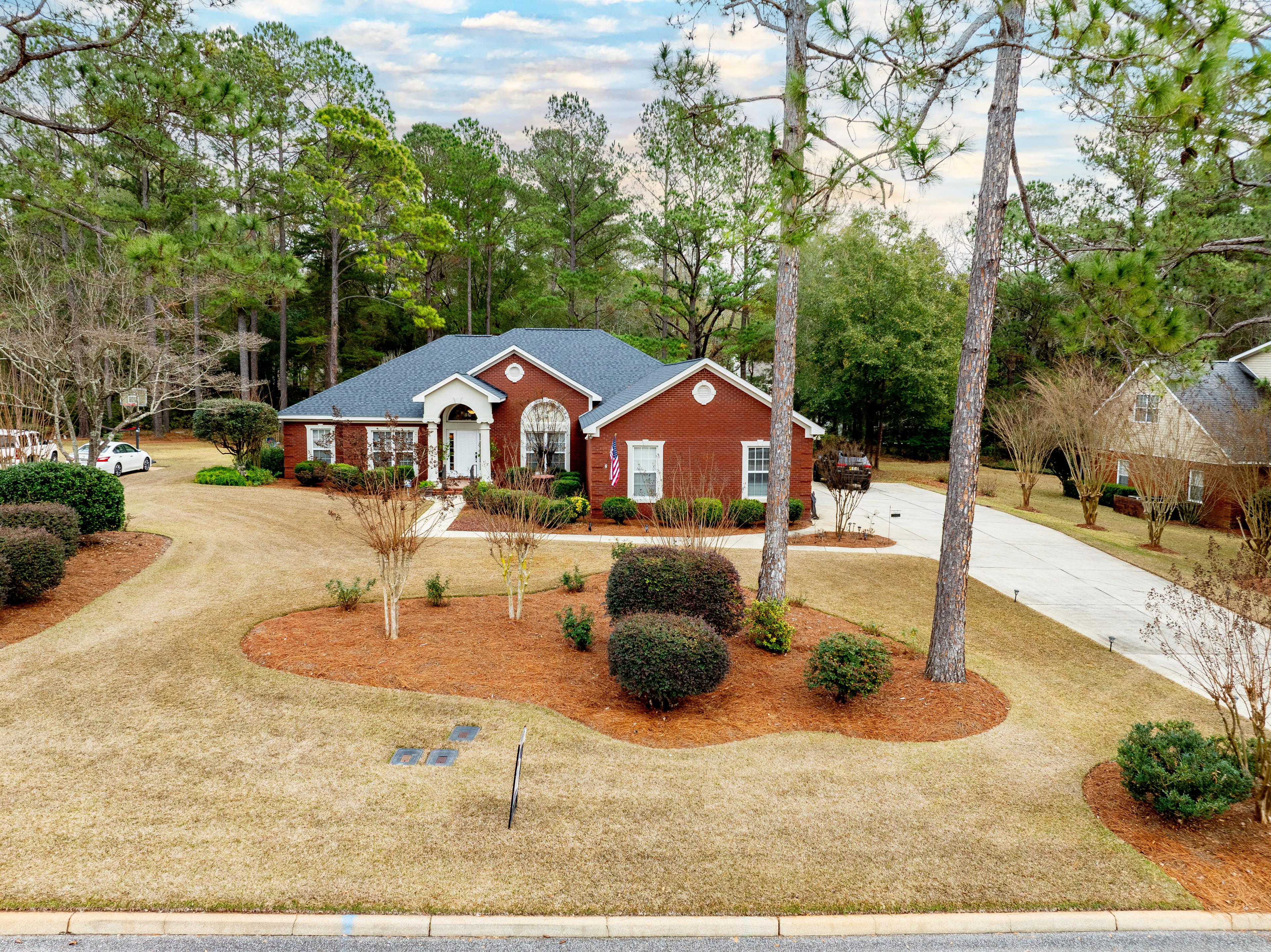 Stonegate Dr, Dothan, AL 36305