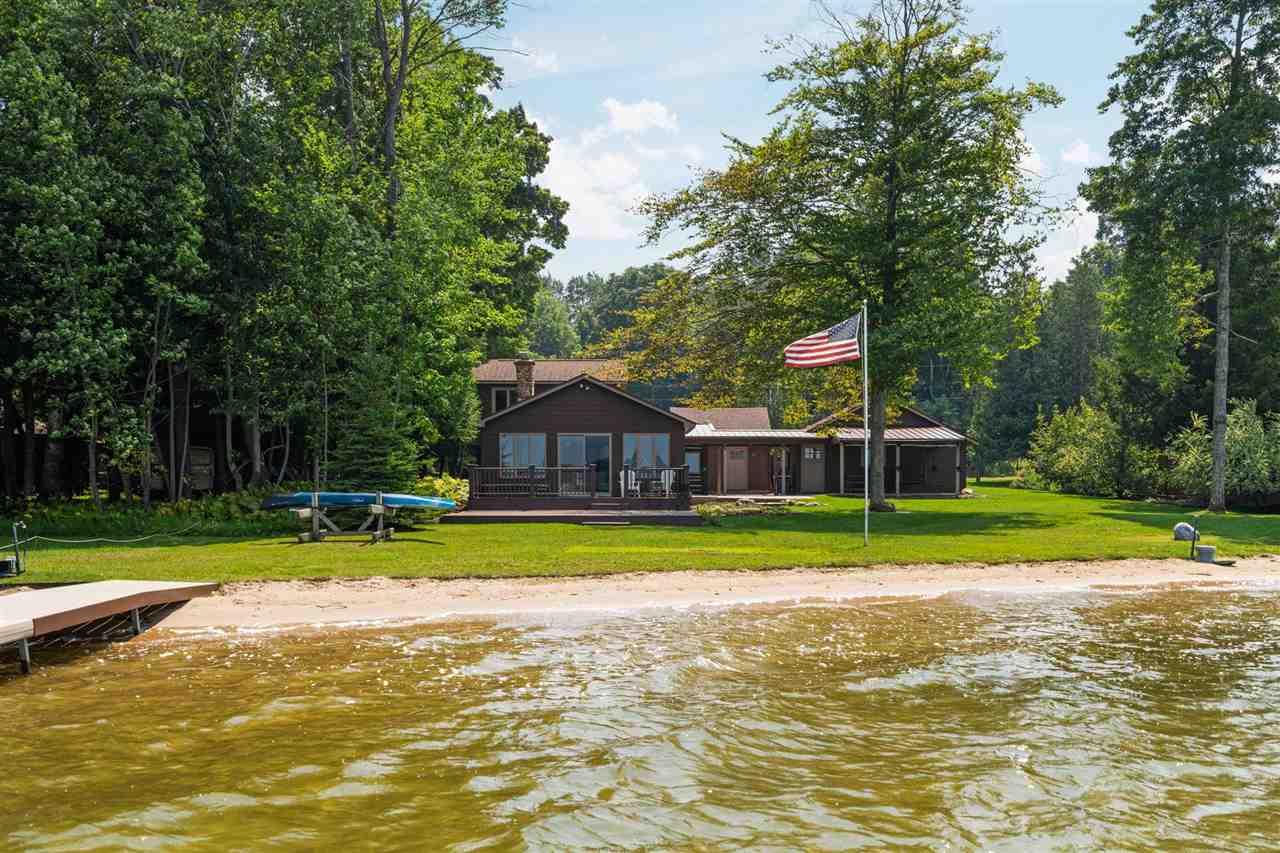 Trails End Rd, Petoskey, MI 49770