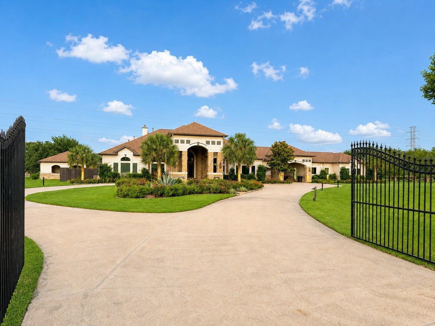 Anthonia Ln, Richmond, TX 77406