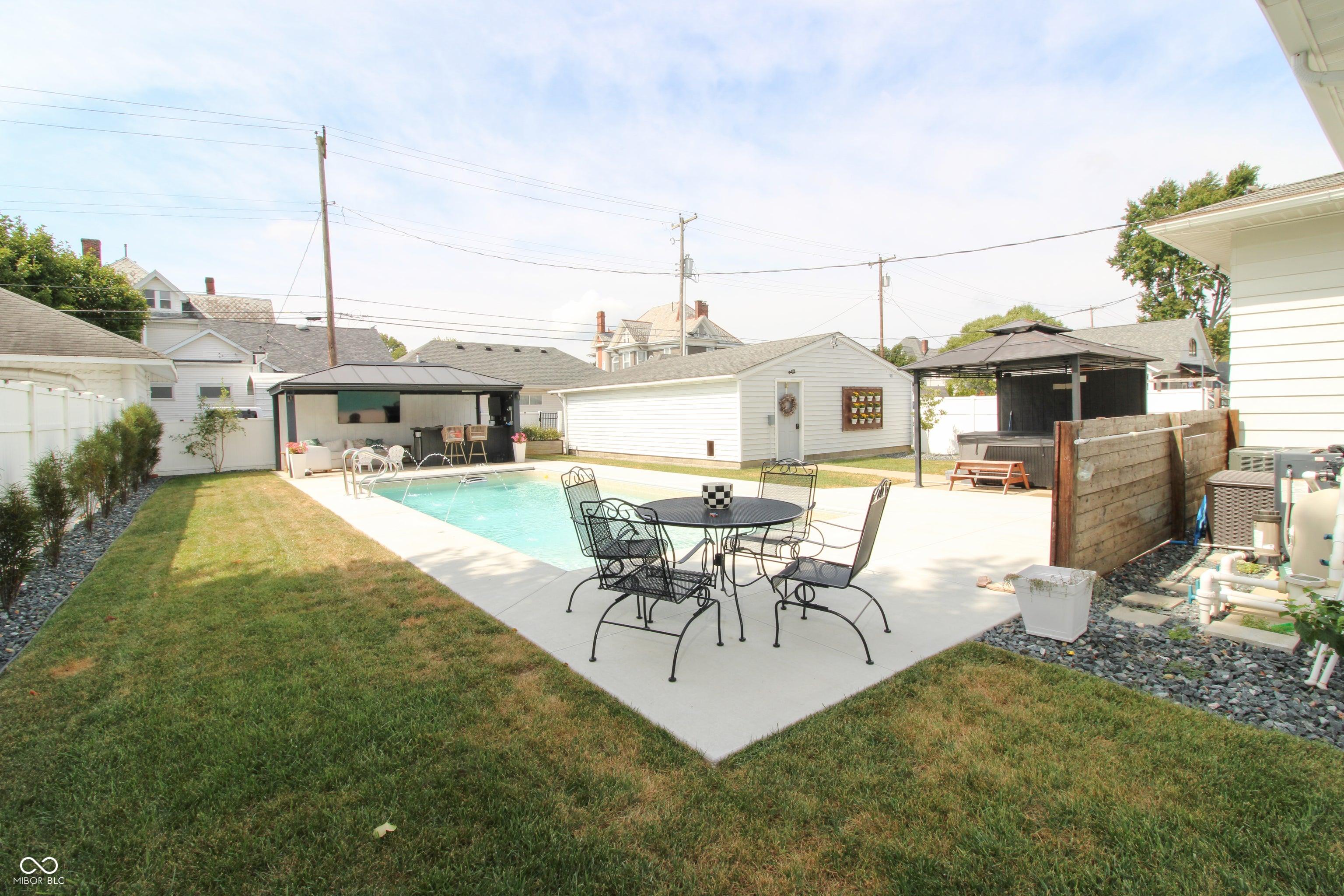 S Jennings St, North Vernon, IN 47265