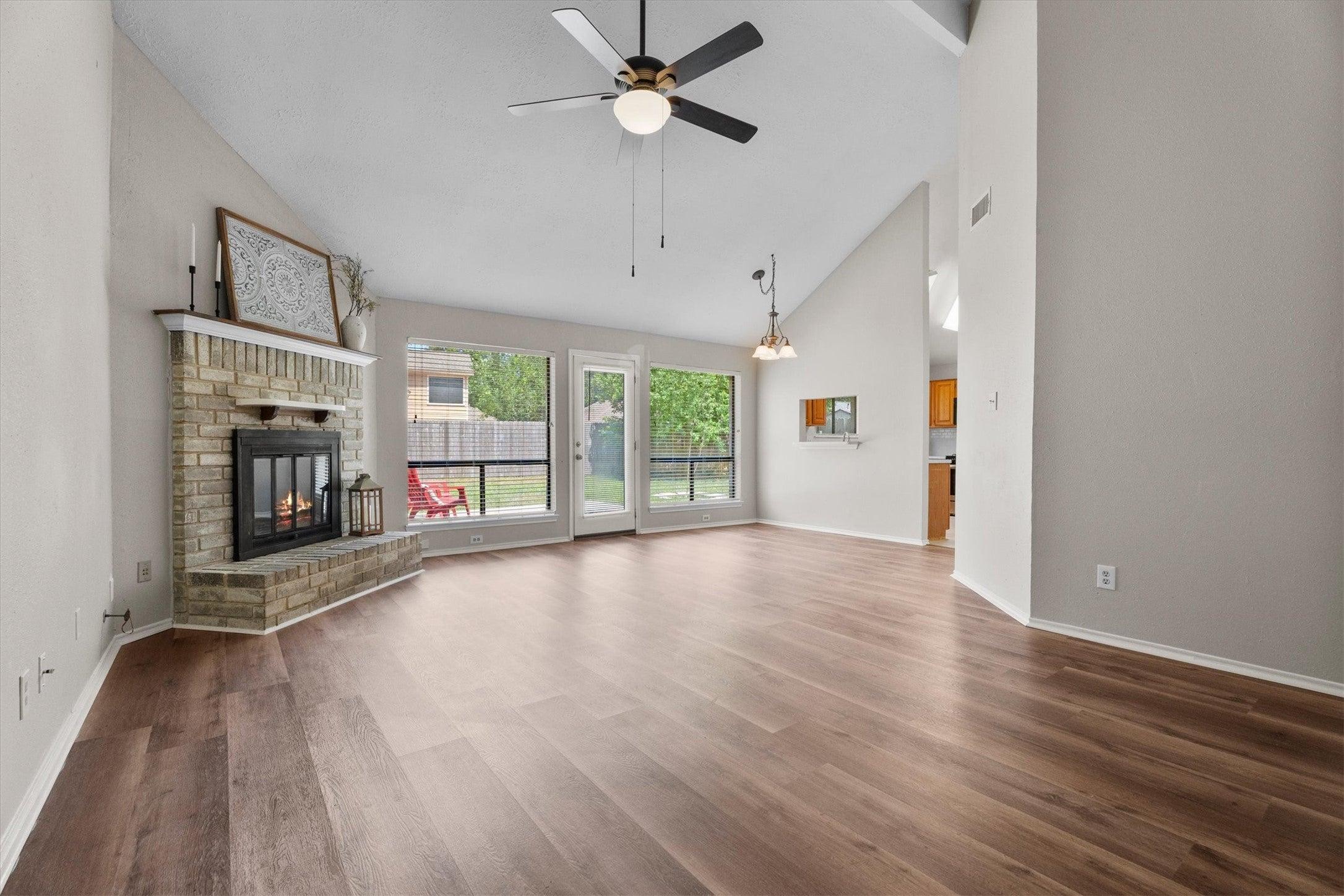 Woodhue Dr, Spring, TX 77386