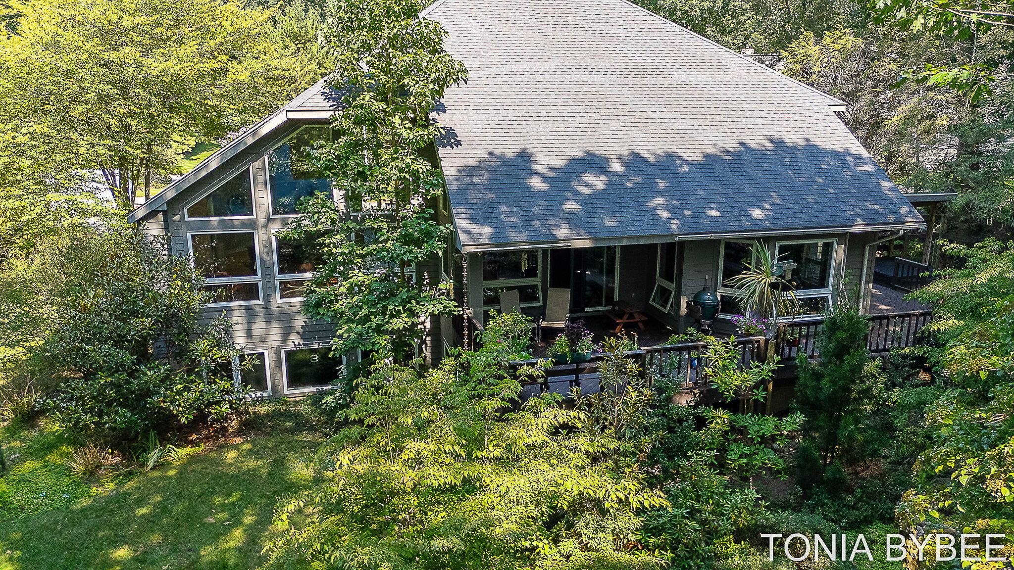 Timberlee Dr, Holland, MI 49424