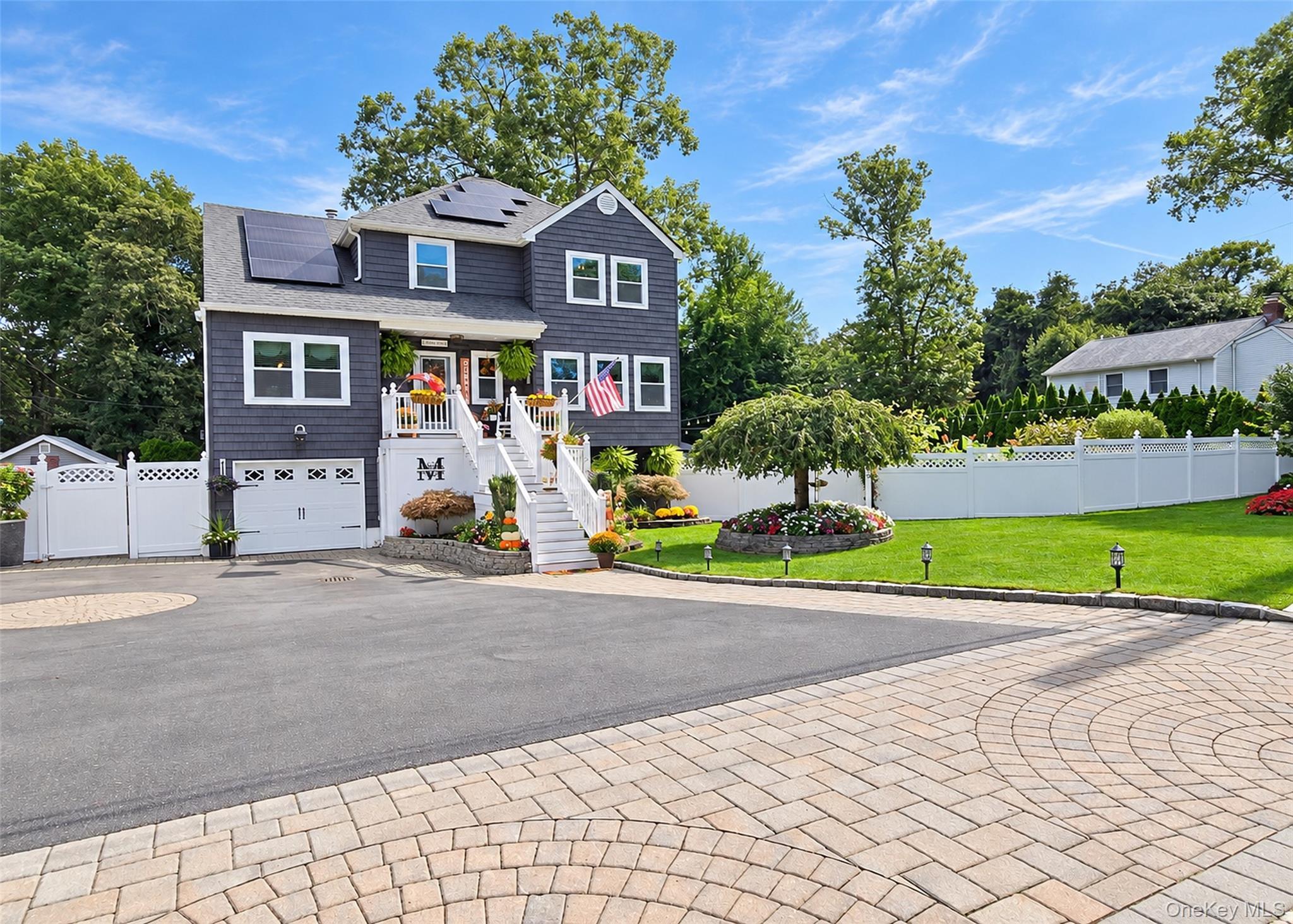Park Ave, Centereach, NY 11720