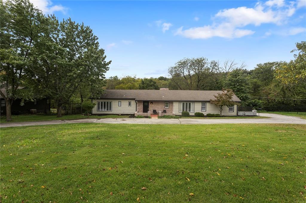State Line Rd, Leawood, KS 66206