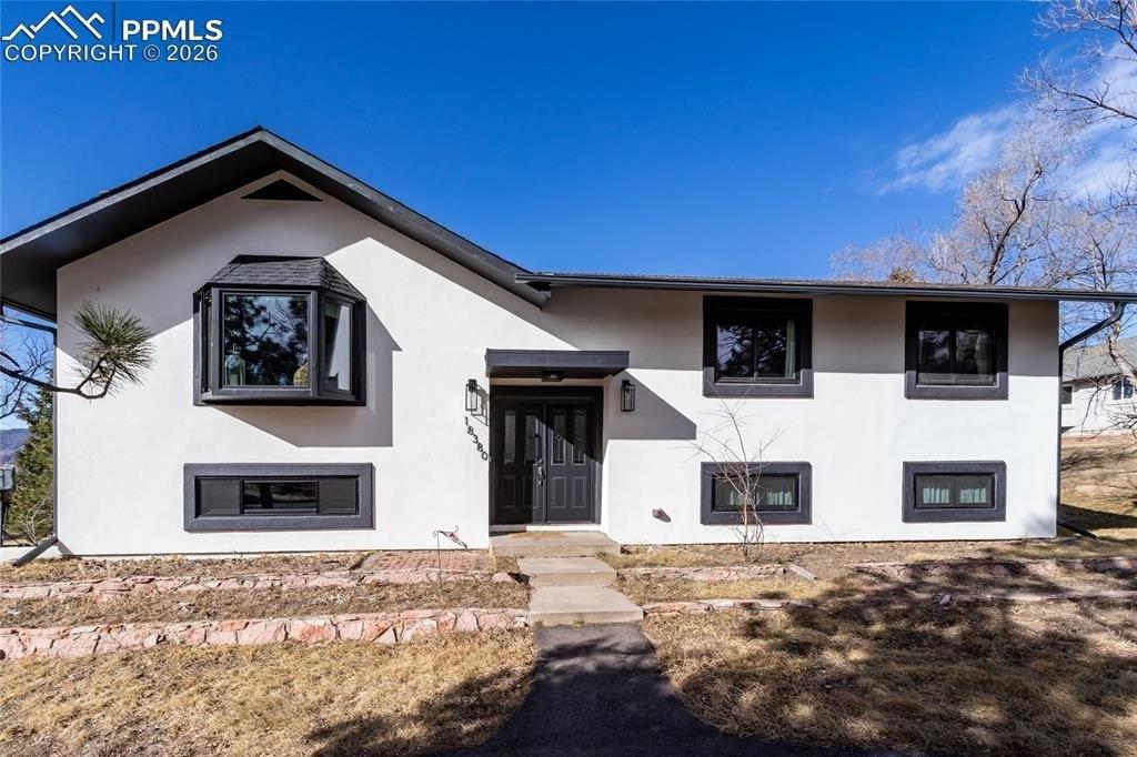 Academy Cir, Monument, CO 80132