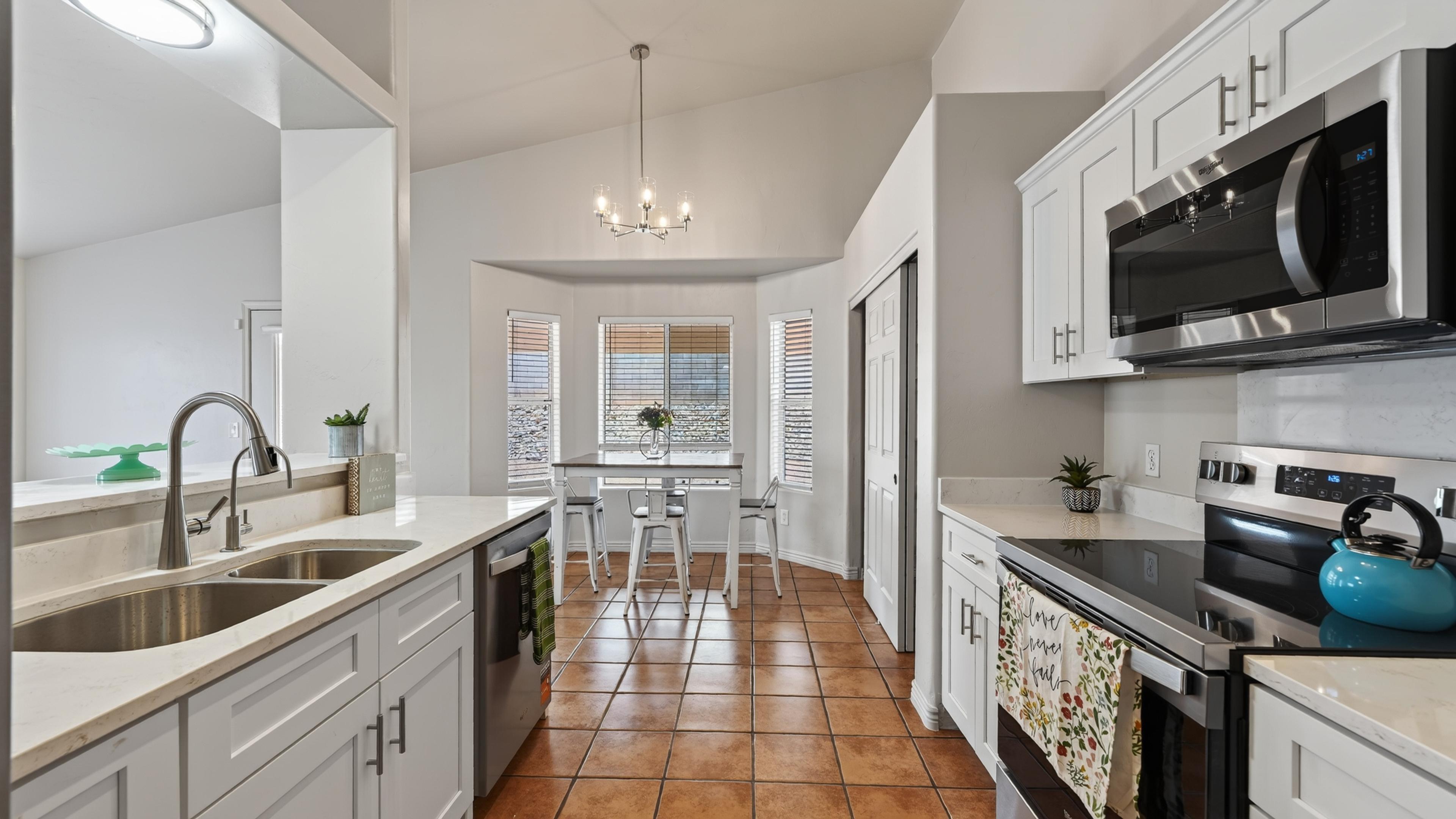 Skyline Ave, Sierra Vista, AZ 85635