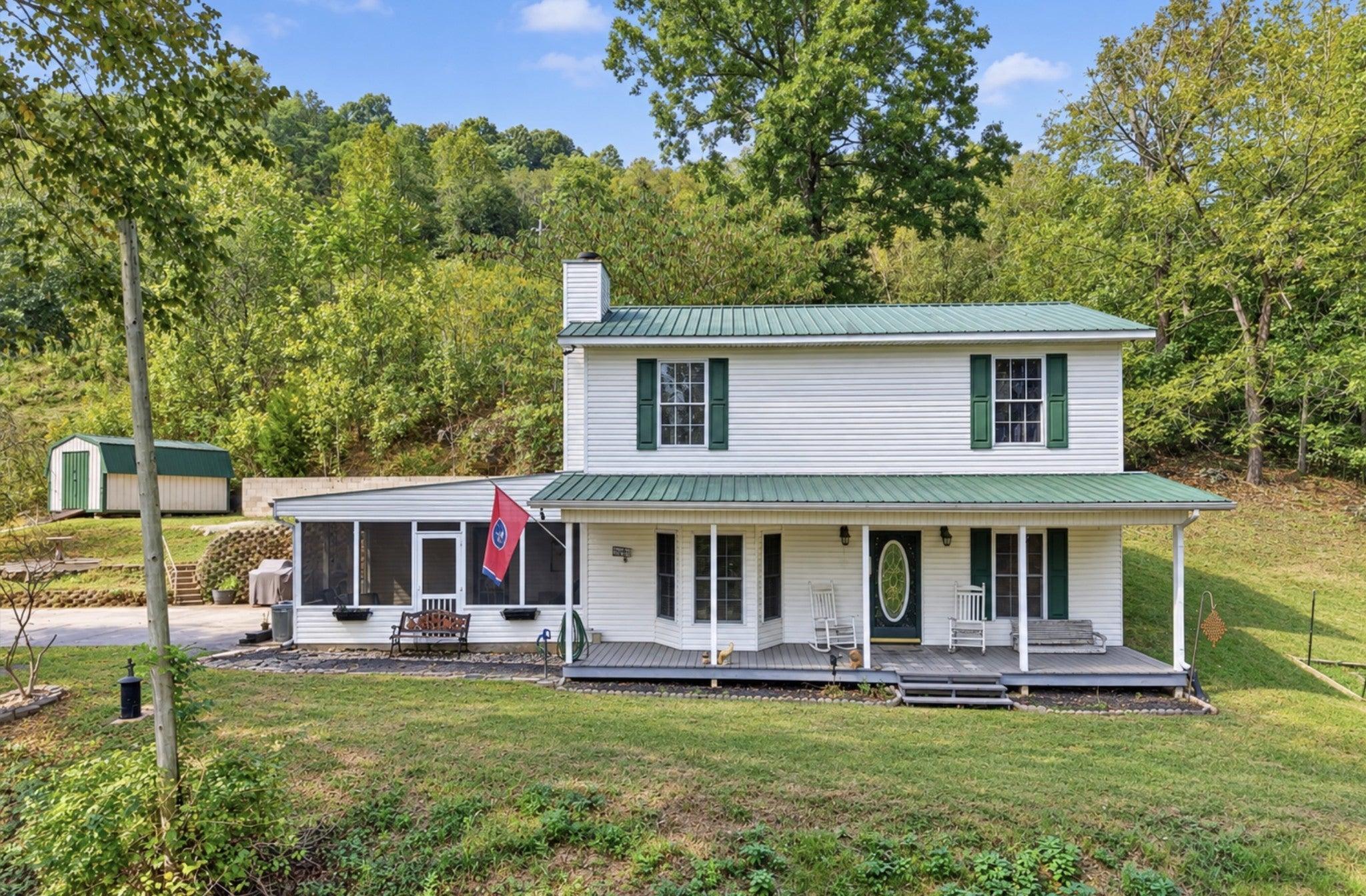 Lou Dr, Dowelltown, TN 37059