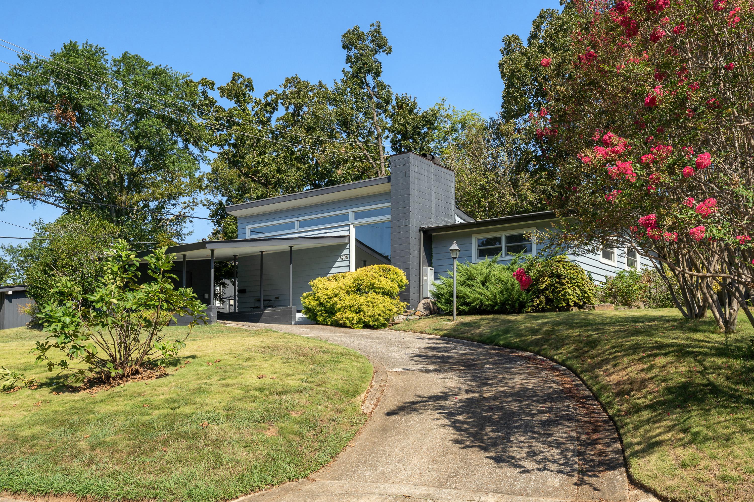 9th Ave S, Birmingham, AL 35212