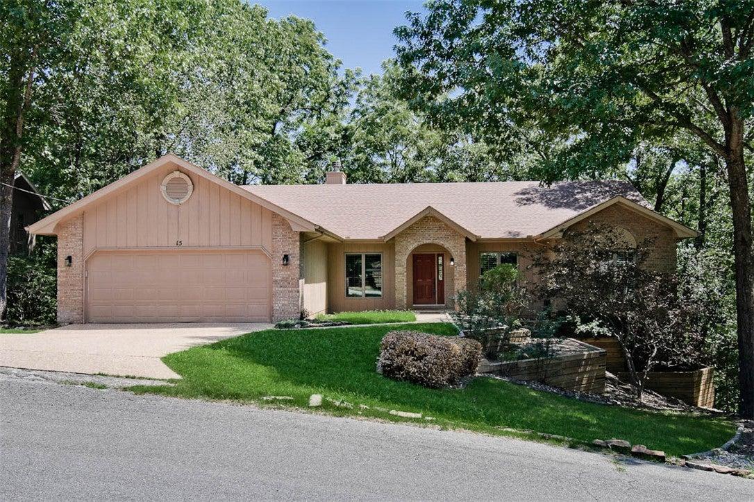 Cambria Ln, Bella Vista, AR 72715