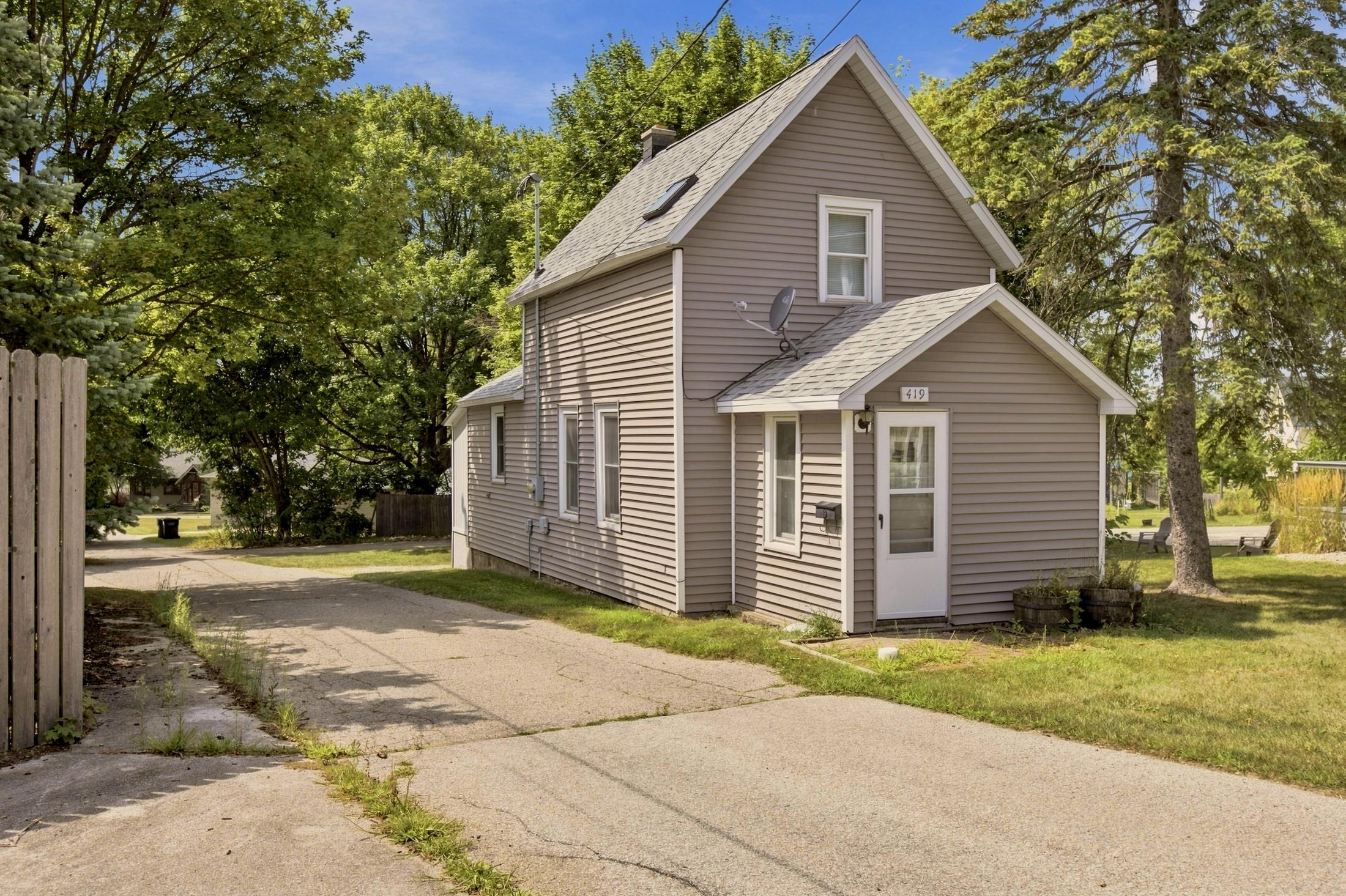 N 7th Pl, Sturgeon Bay, WI 54235