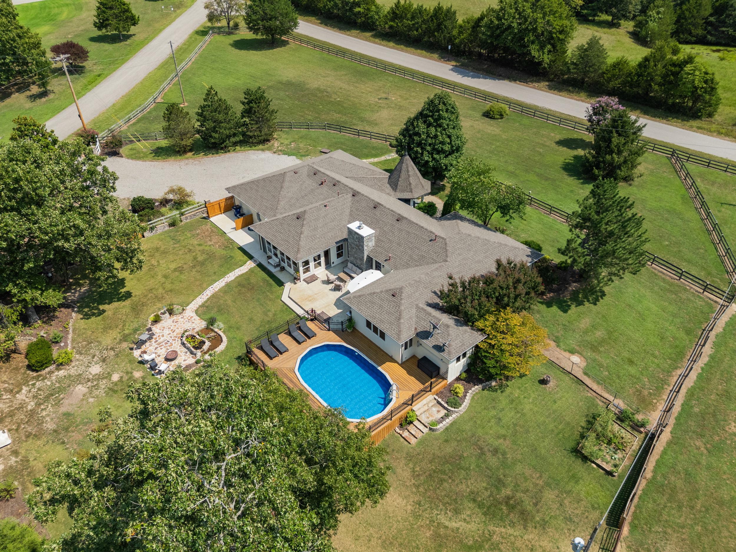 County Road 1085, Mountain Home, AR 72653