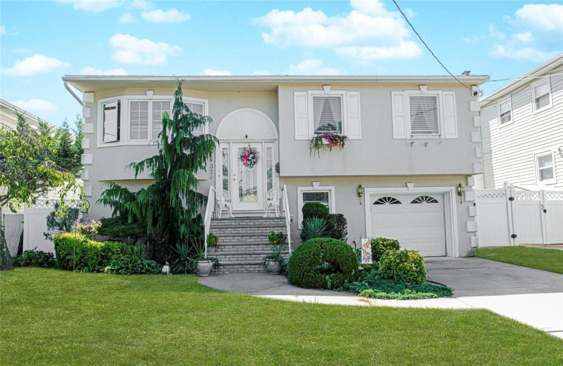 Katan Ave, Staten Island, NY 10308