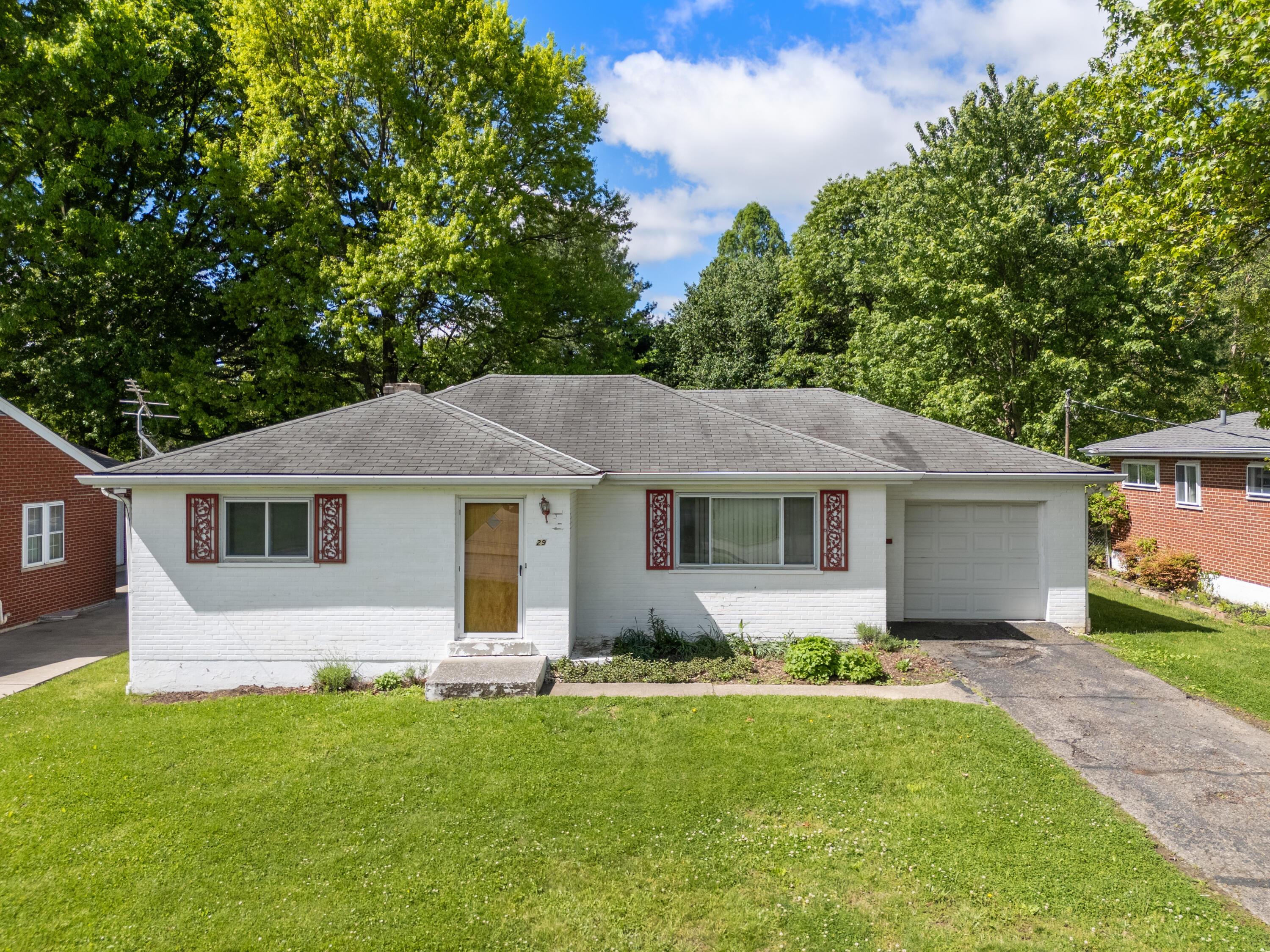 Wallace Ave, Florence, KY 41042