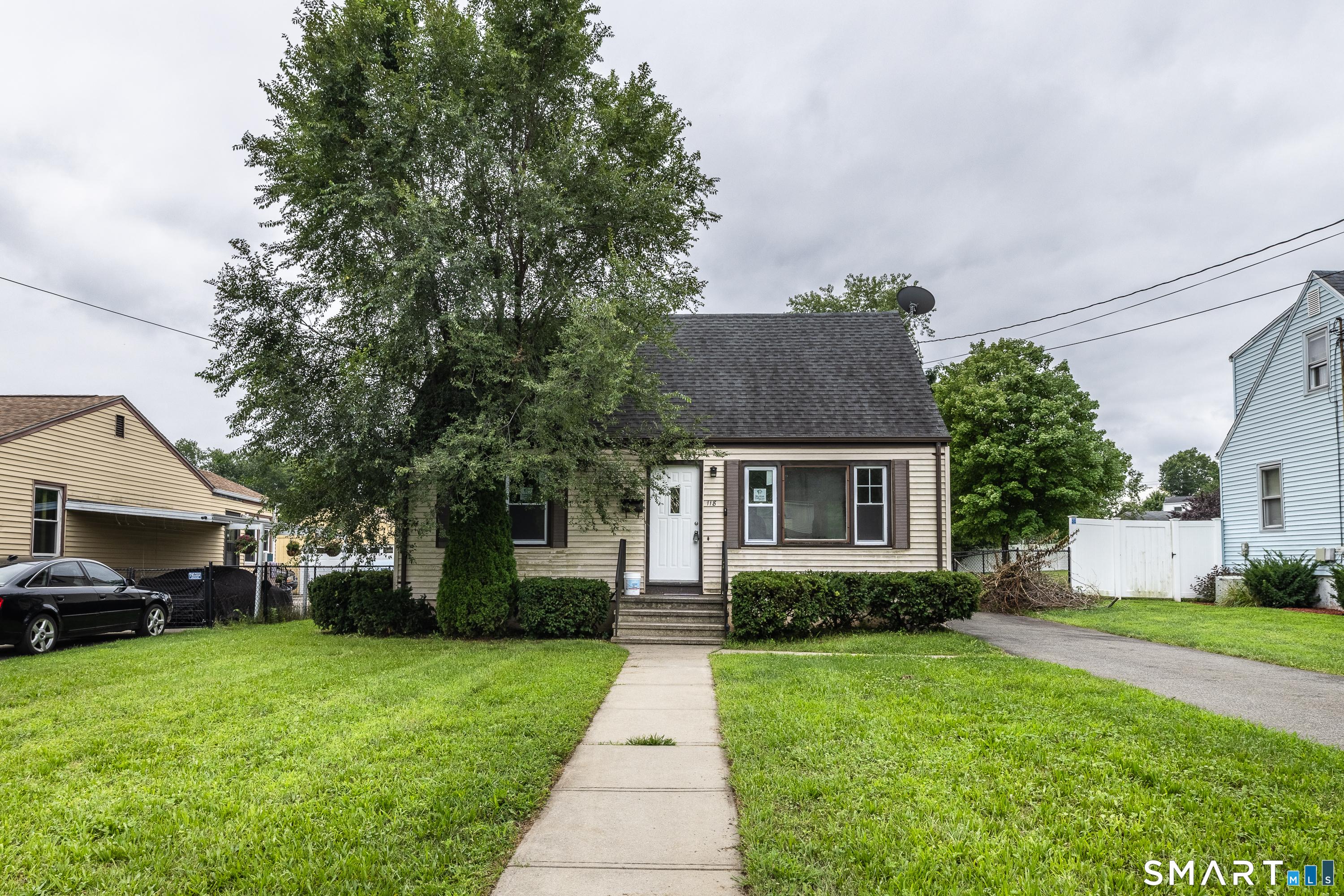 Bryden Ter, Hamden, CT 06517