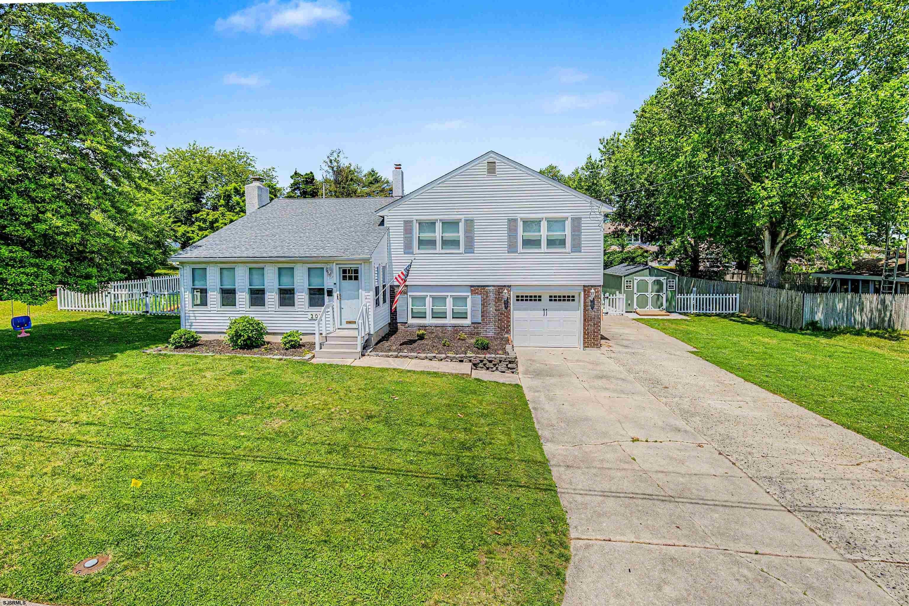 Helena Dr, Linwood, NJ 08221