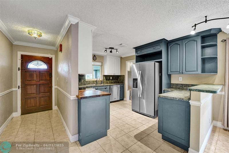 Nw 36th St, Oakland Park, FL 33309