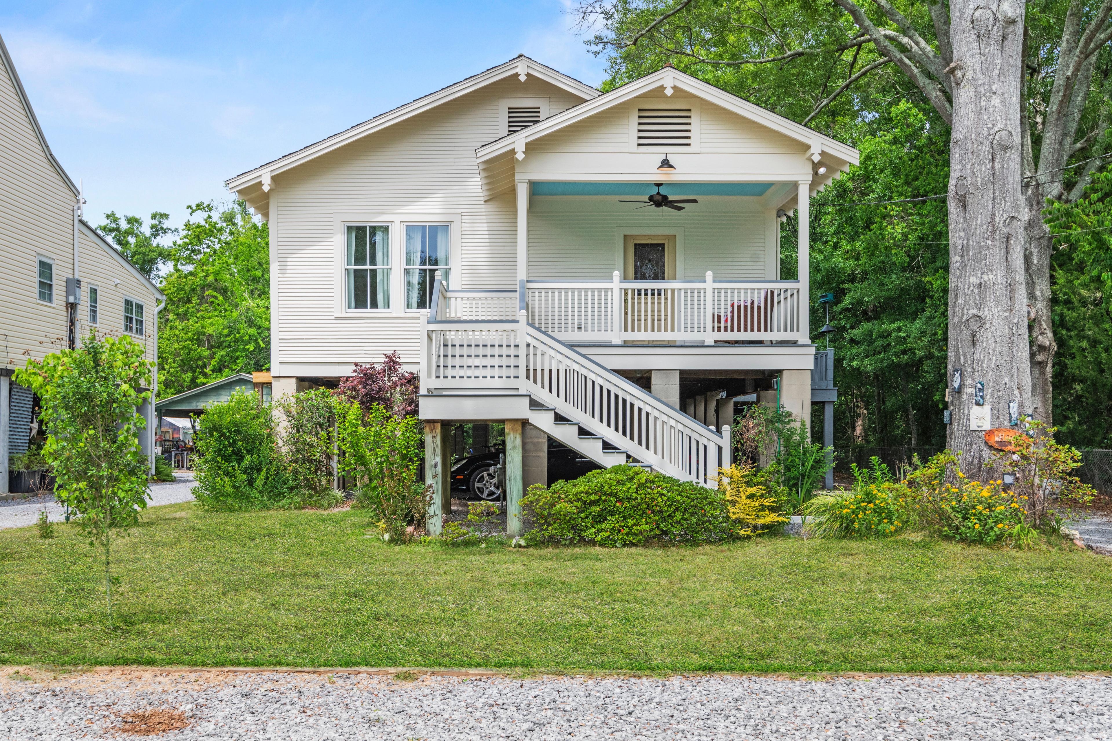 Carroll St, Mandeville, LA 70448