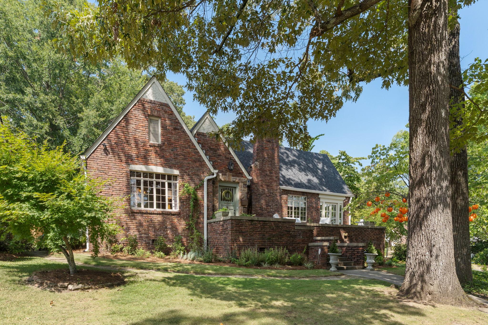 Ardsley Pl, Birmingham, AL 35209