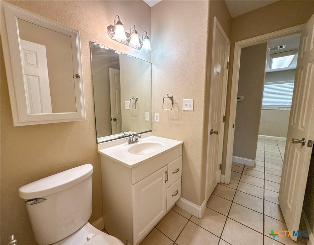 Gayle St, Victoria, TX 77901