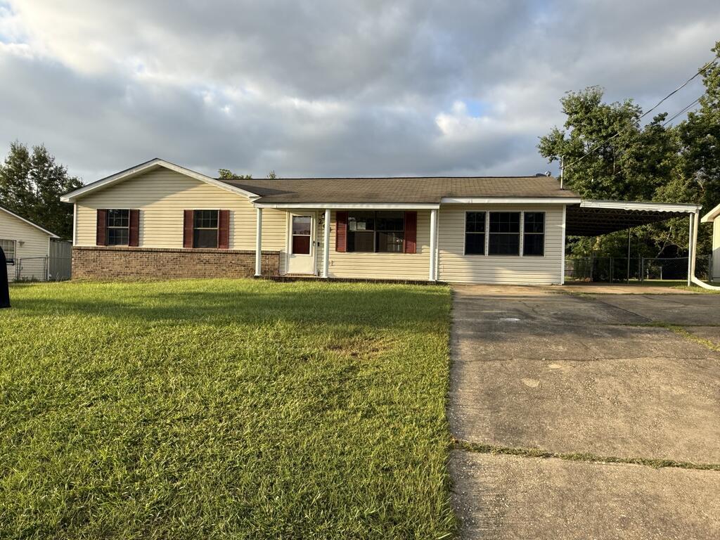 Begonia Dr, Taylor, AL 36301