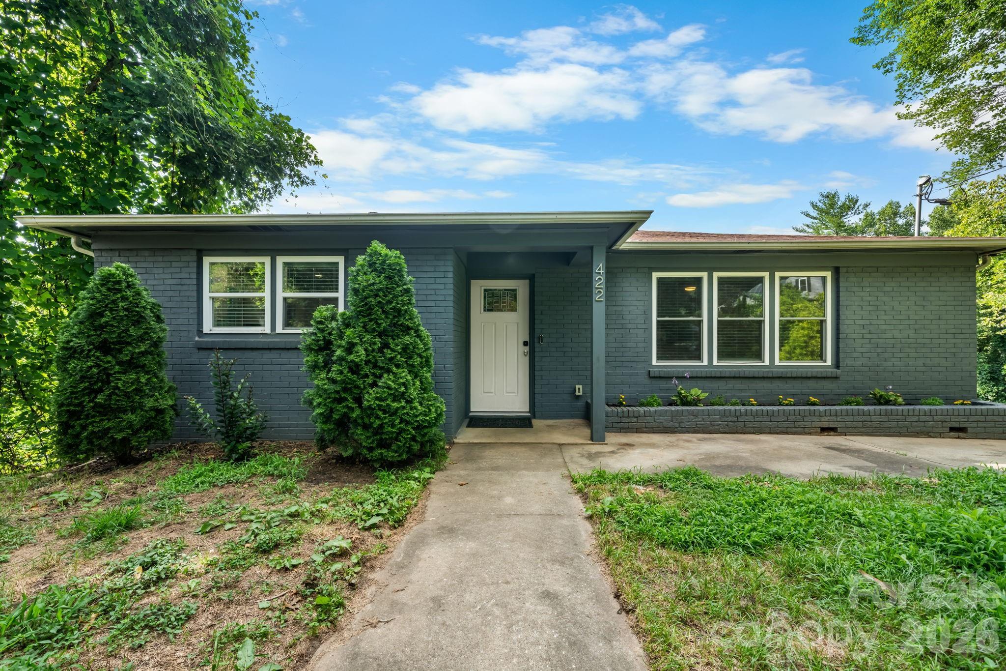 Arlington Cir Nw, Lenoir, NC 28645