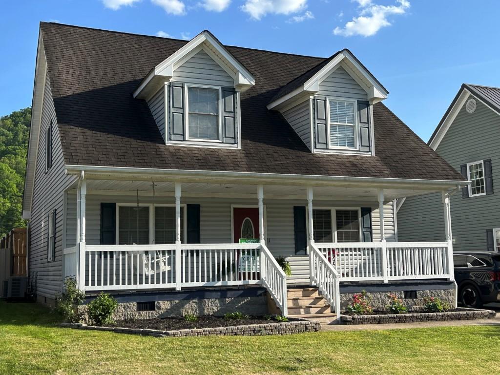 May St, Auxier, KY 41602