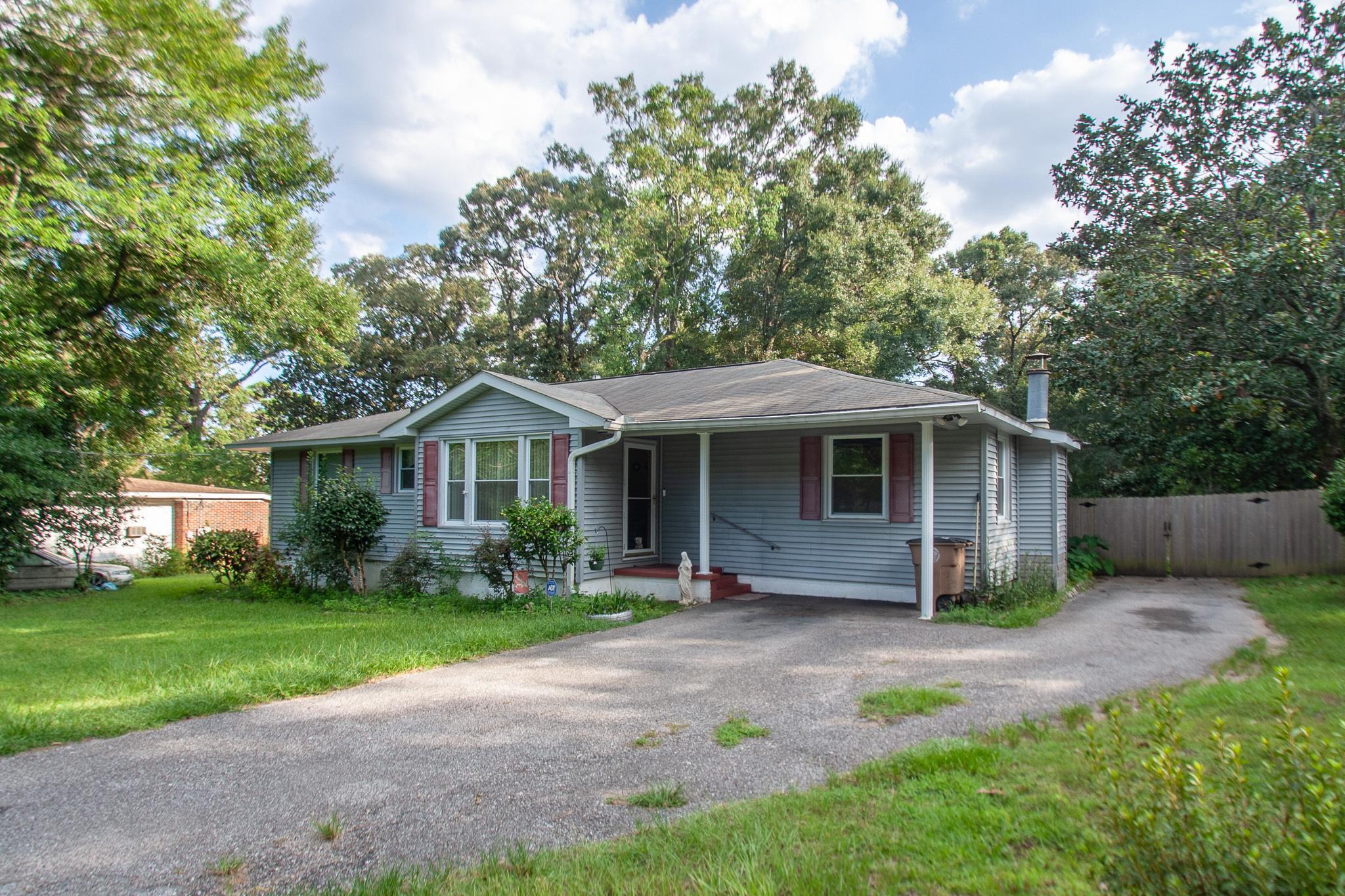 Bourgeois Dr, Mobile, AL 36609