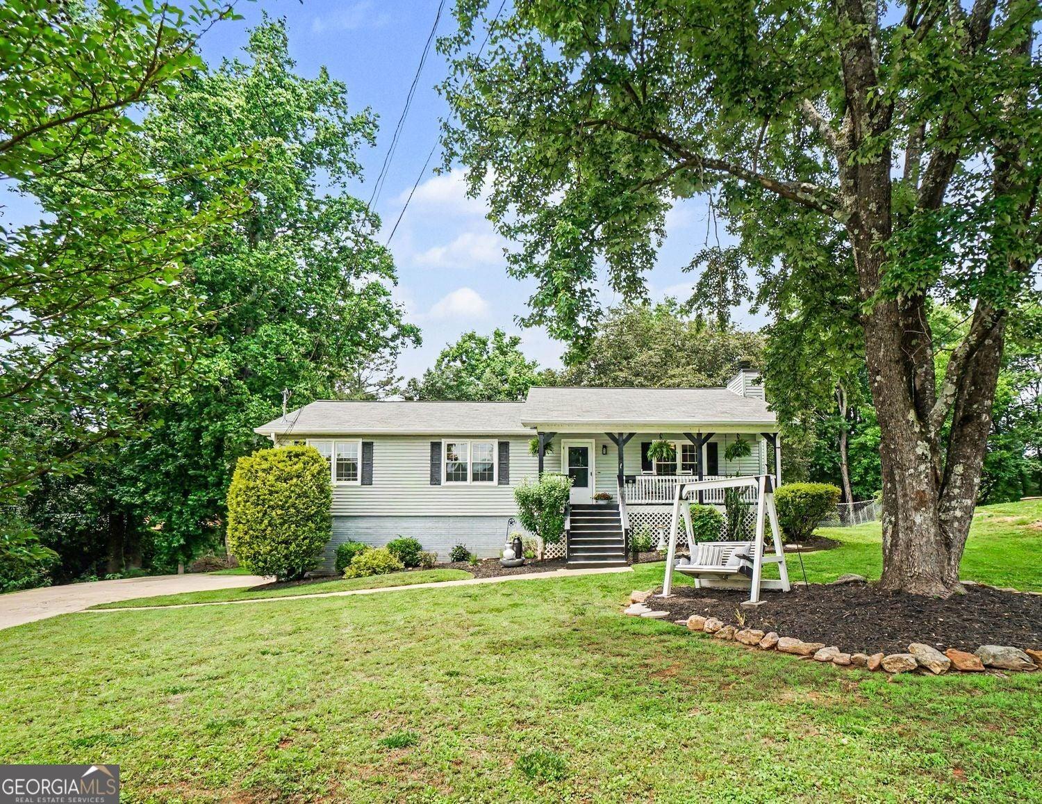 Hill Crest Ct, Woodstock, GA 30188