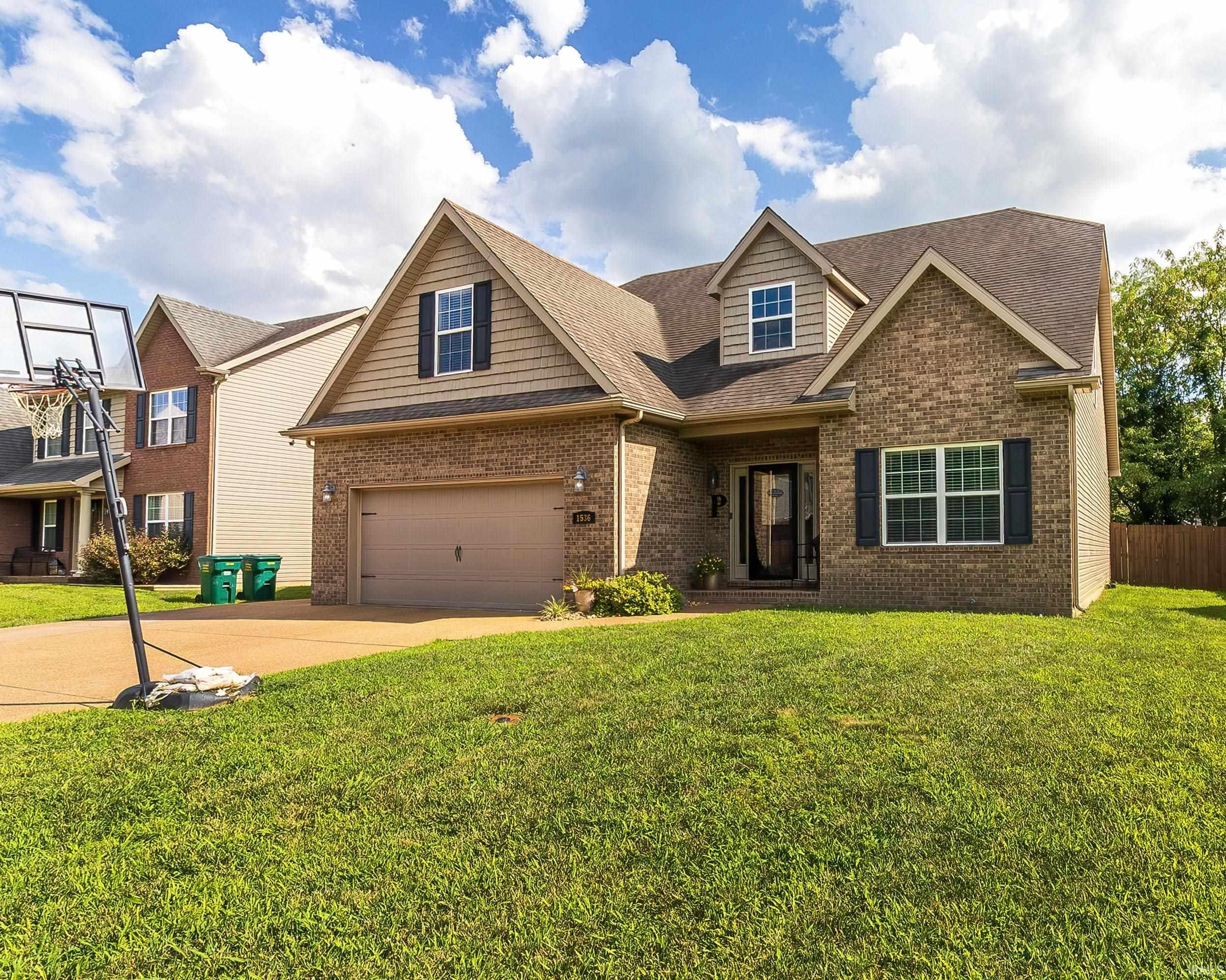 Breezy Creek Dr, Evansville, IN 47720