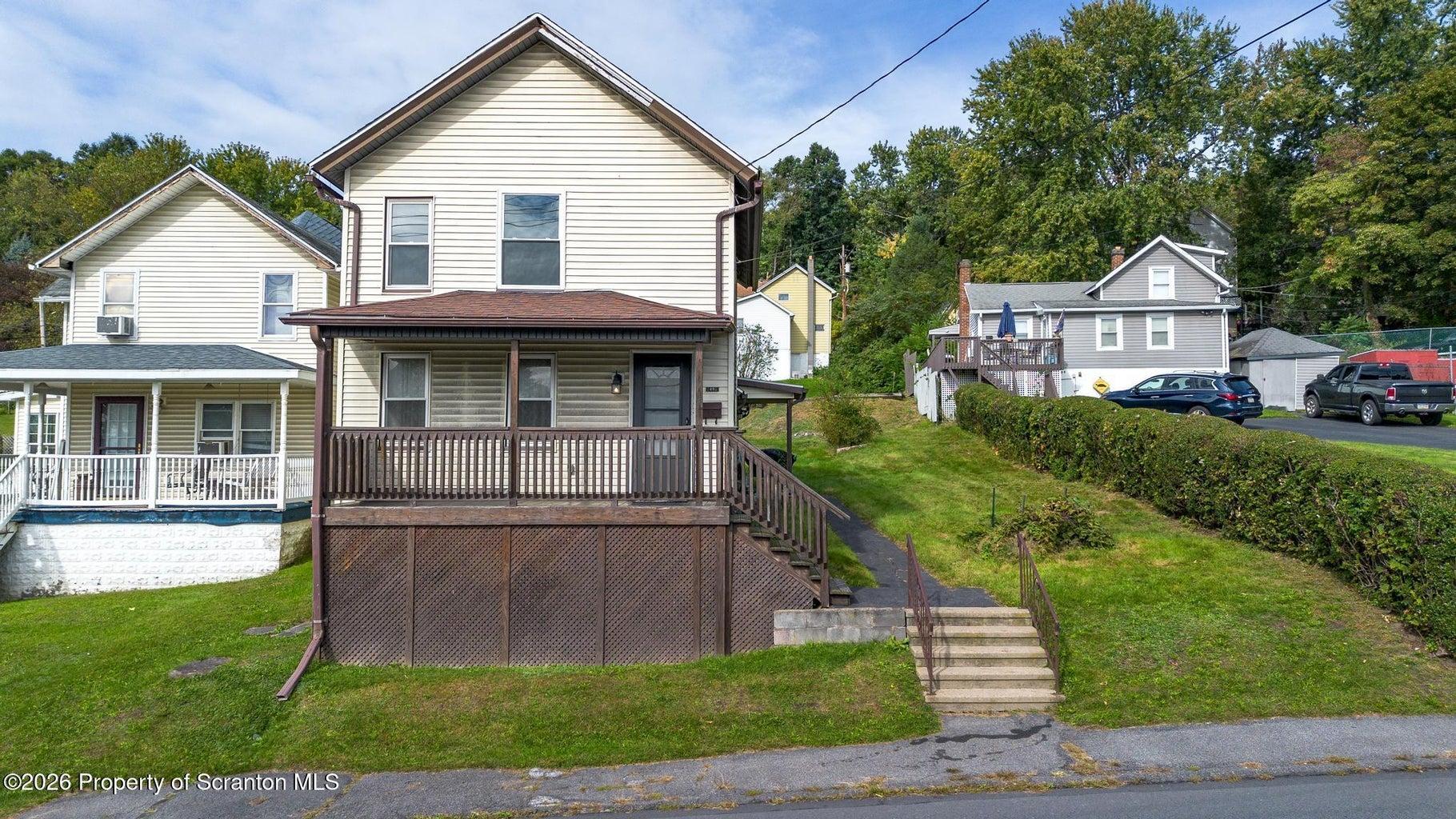 Oak St, Scranton, PA 18508