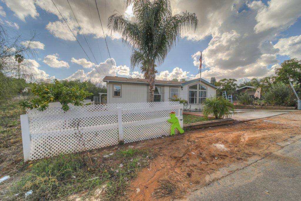 Clara Pl, Menifee, CA 92587