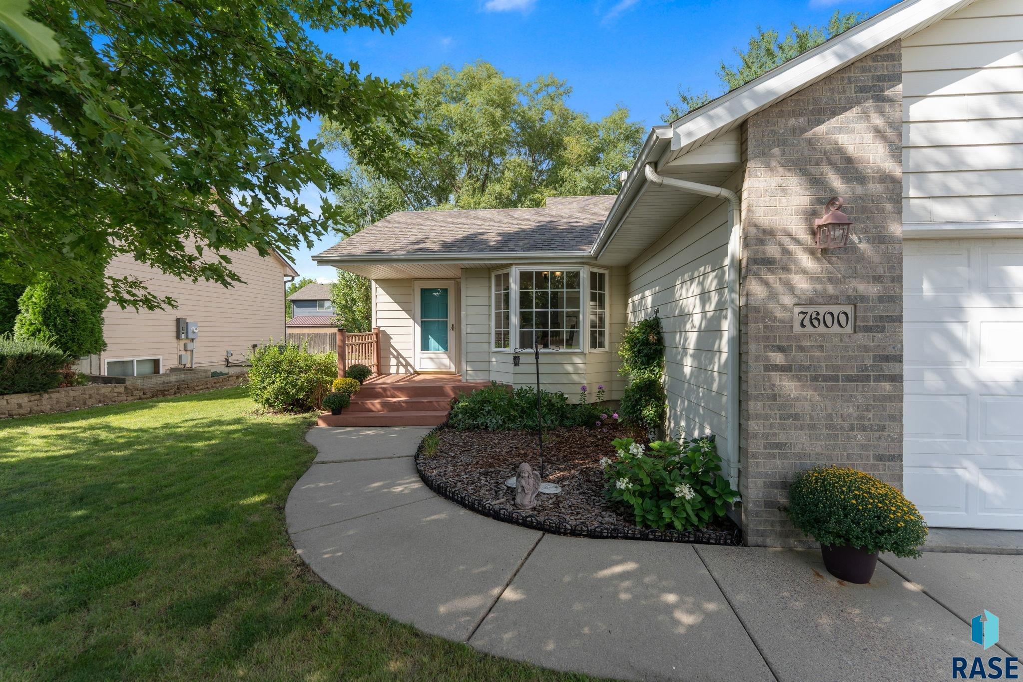 W Regina St, Sioux Falls, SD 57106