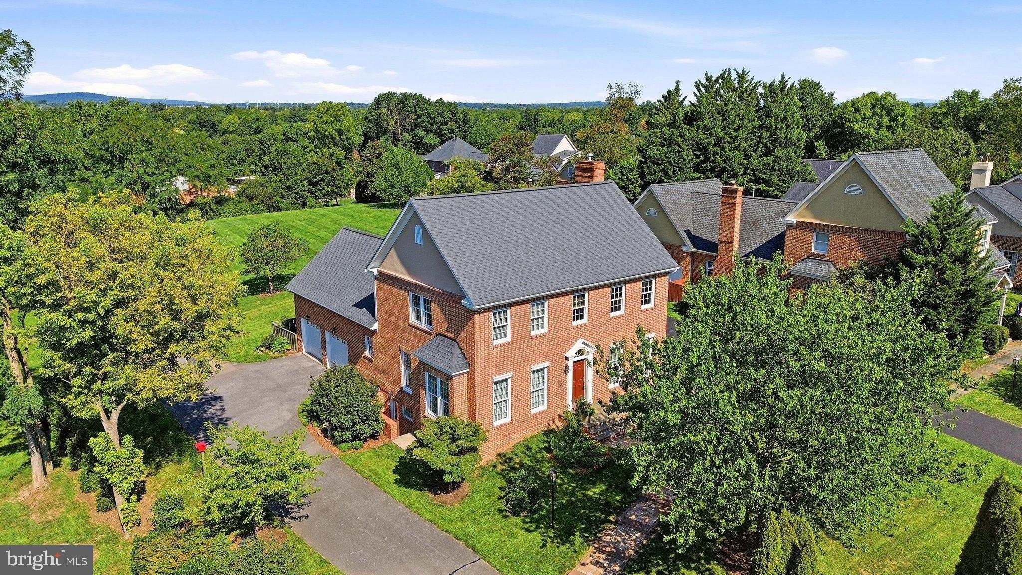 Foxbury Ln, Winchester, VA 22602