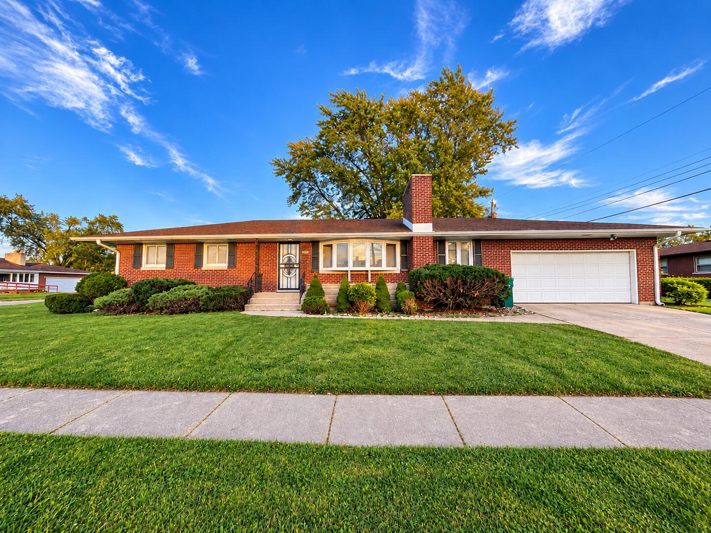 Madison St, Merrillville, IN 46410
