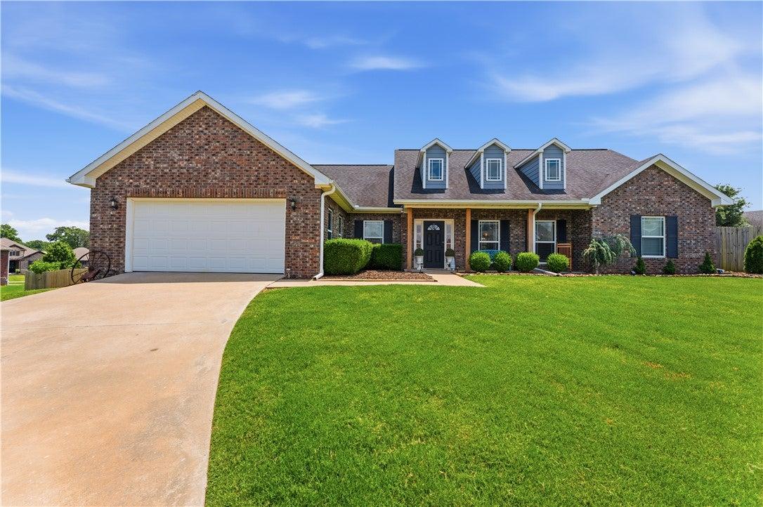 Hillsview Ln, Cave Springs, AR 72718