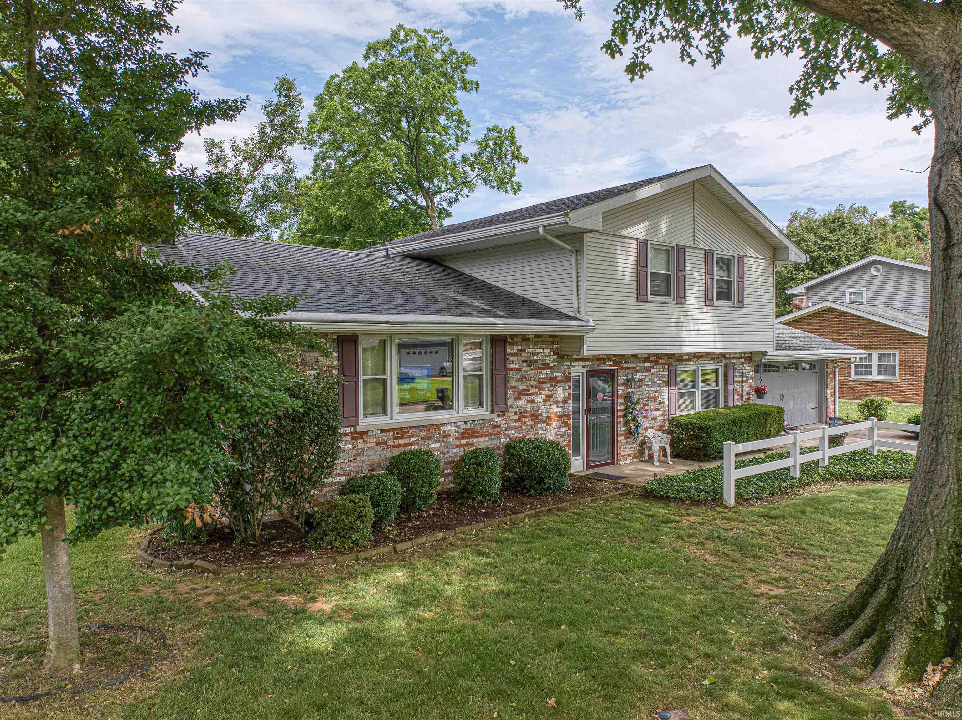 Martin Ln, Evansville, IN 47715